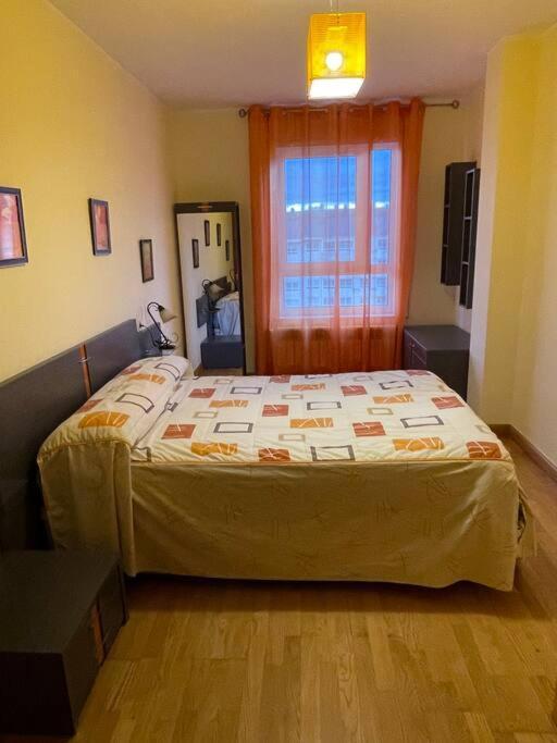 Apartamento Lugo Ciudad Esterno foto