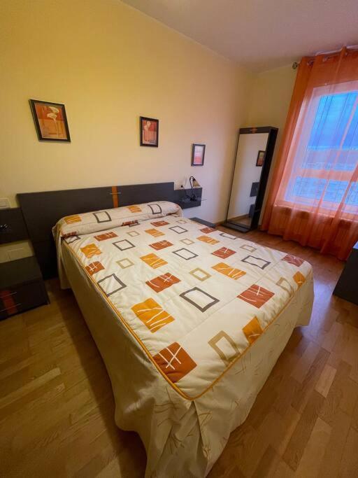 Apartamento Lugo Ciudad Esterno foto