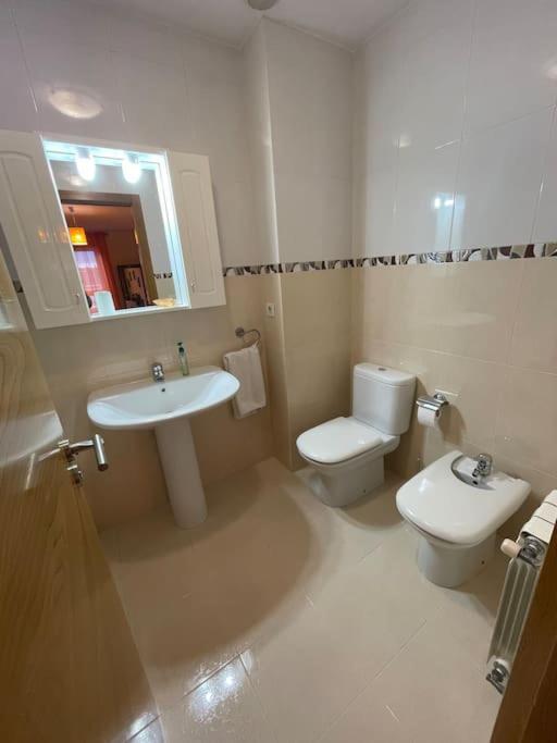 Apartamento Lugo Ciudad Esterno foto